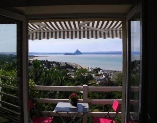Gite La Bertichere 3 Etoiles Saint-Jean-le-Thomas Δωμάτιο φωτογραφία